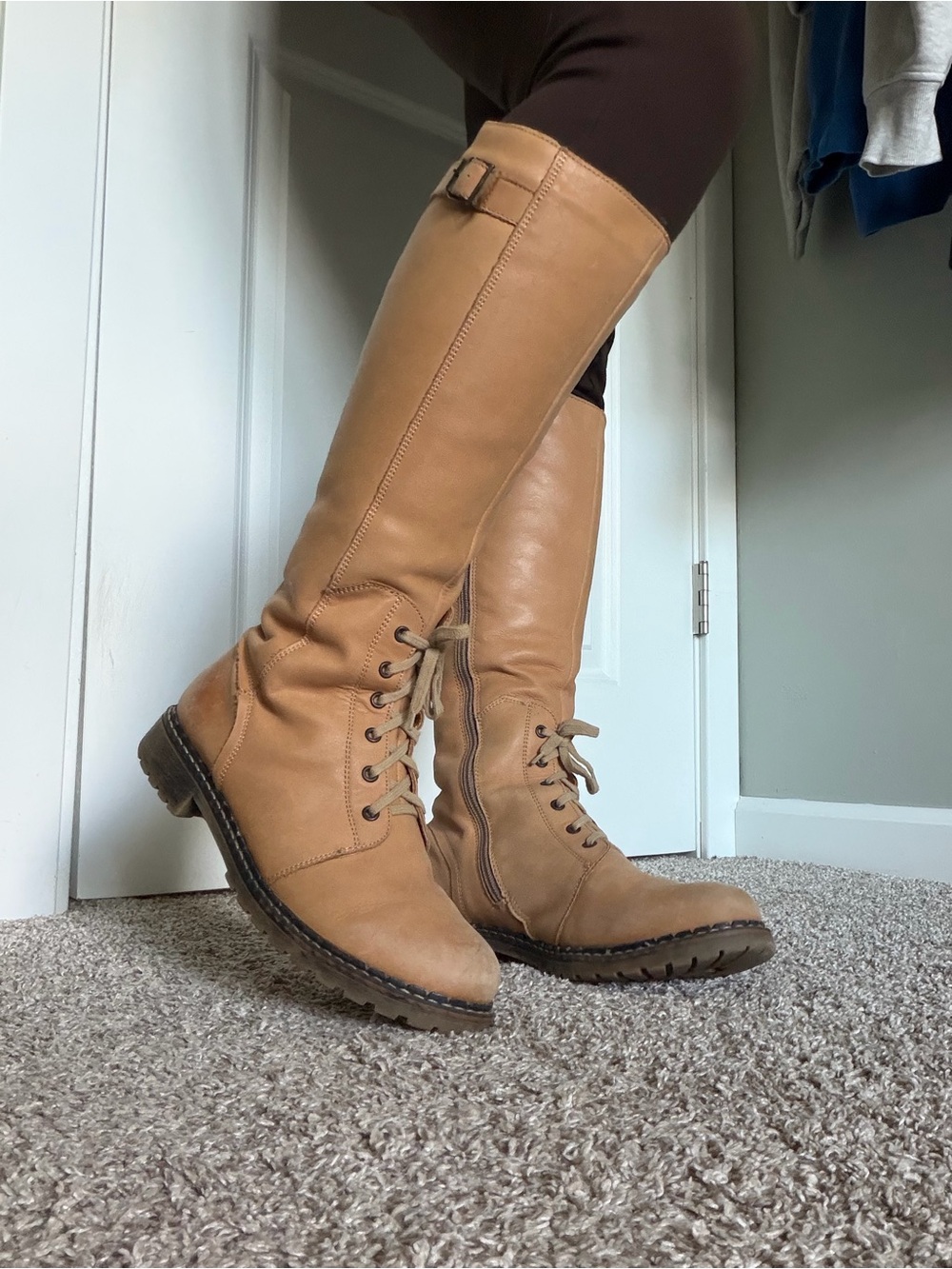 Women's Tall Leather Lace-Up Riding Boots in Tan